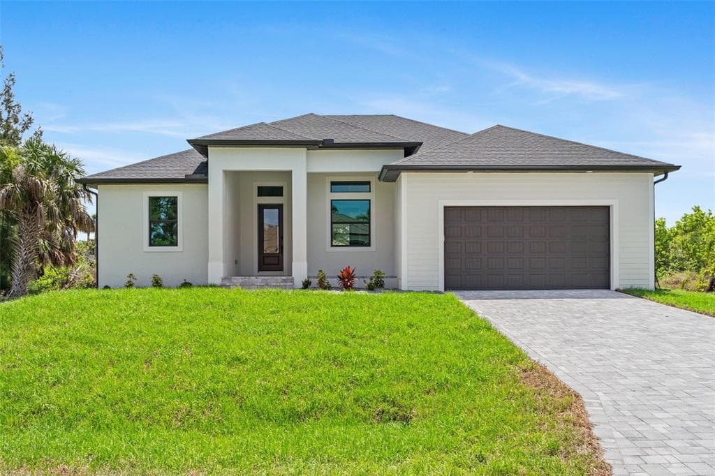 8105 ANTWERP CIRCLE PORT CHARLOTTE, FL 33981