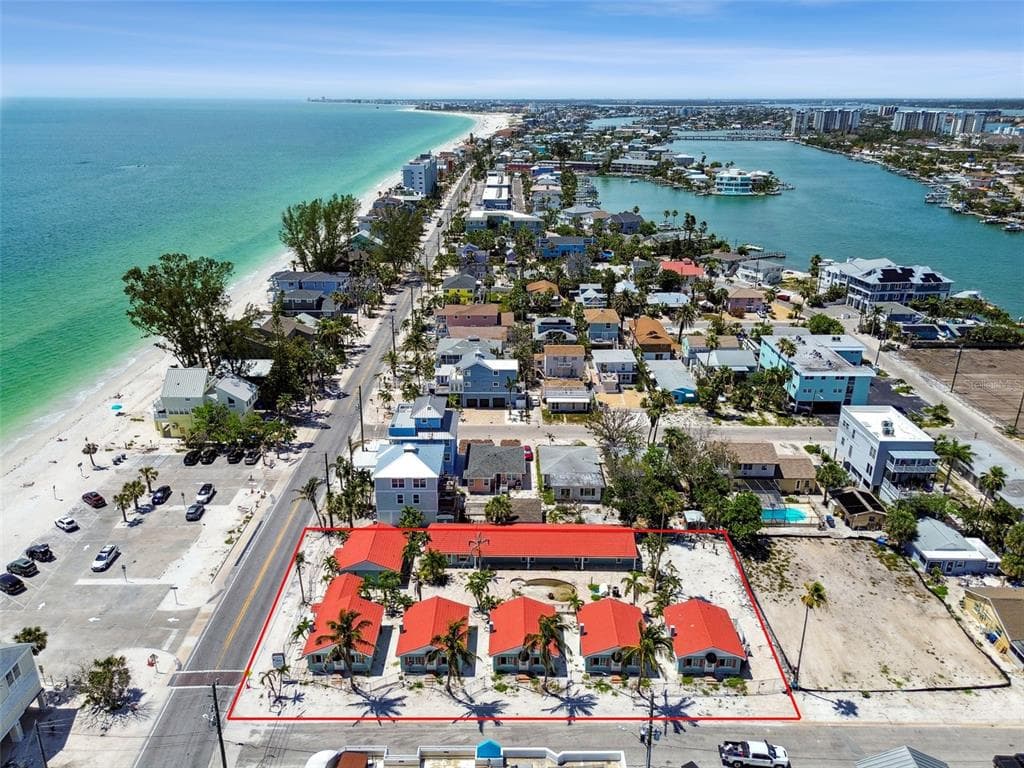 8105 W GULF BOULEVARD TREASURE ISLAND, FL 33706