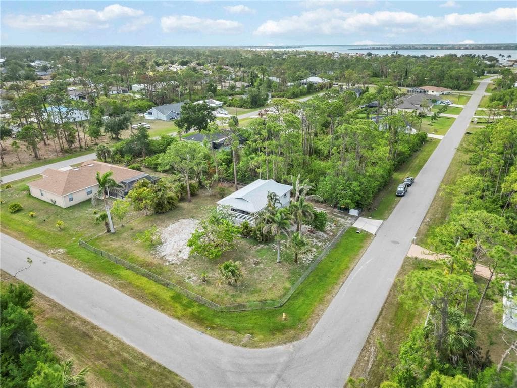 5403 FLEMING STREET PORT CHARLOTTE, FL 33981