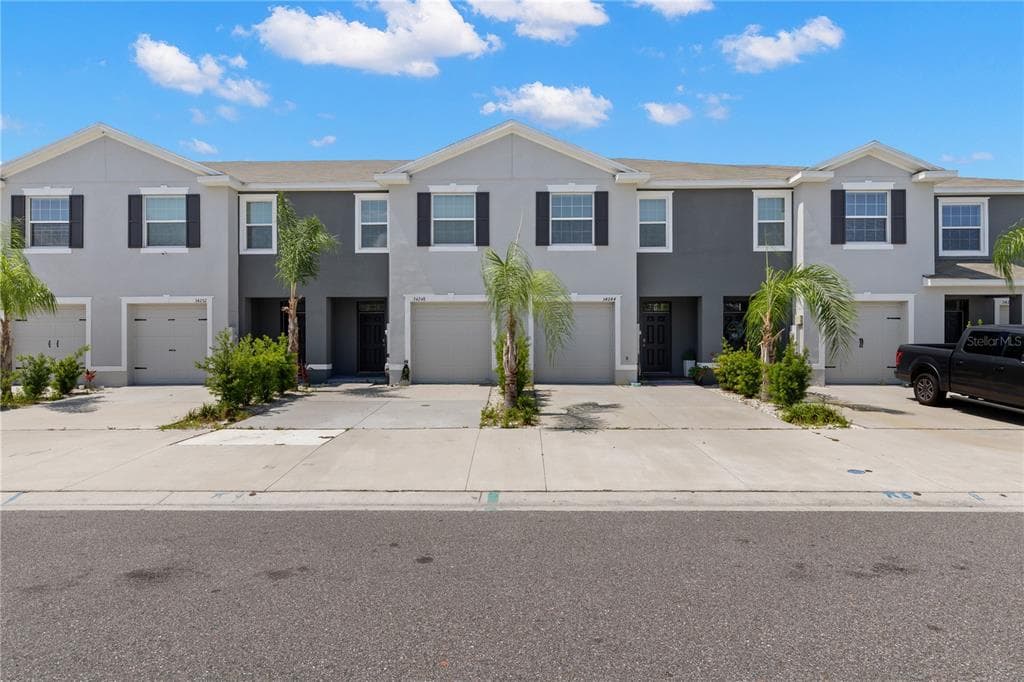 34248 REDWOOD DAWN LANE WESLEY CHAPEL, FL 33543