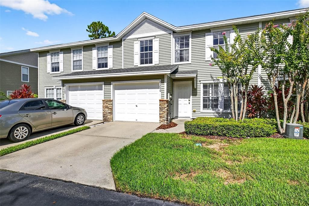 13290 THOROUGHBRED LOOP