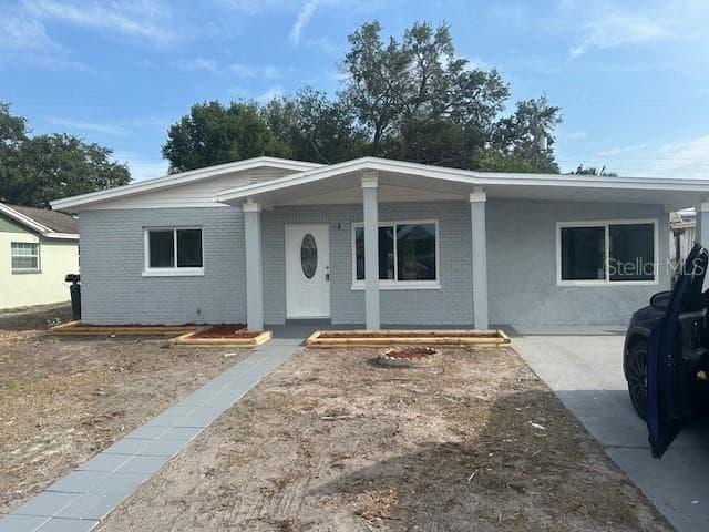8204 TANGLEWOOD LANE TAMPA, FL 33615