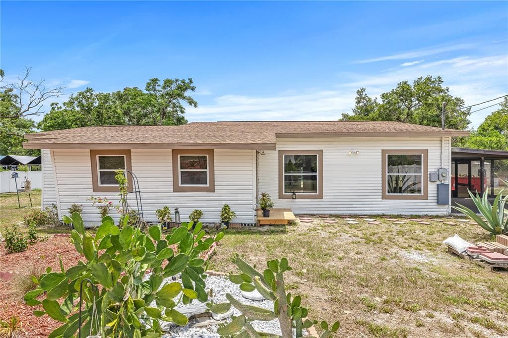 2233 RIGHTAWAY LANE PLANT CITY, FL 33565