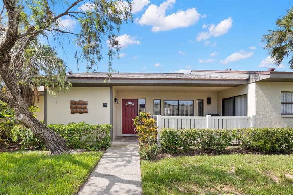 190 DALE PLACE OLDSMAR, FL 34677