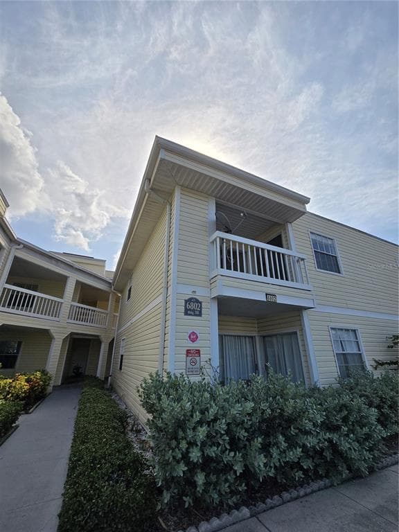 6802 STONES THROW CIRCLE N UNIT 14206 ST PETERSBURG, FL 33710