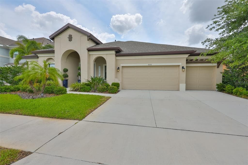 6016 SHADOWLAKE DRIVE APOLLO BEACH, FL 33572