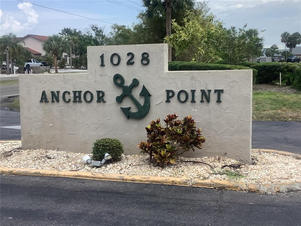 1028 APOLLO BEACH BOULEVARD UNIT 211 APOLLO BEACH, FL 33572