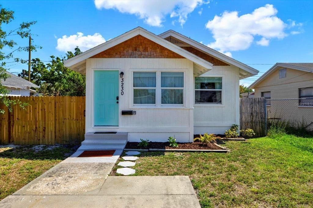 3230 4TH AVENUE S ST PETERSBURG, FL 33712