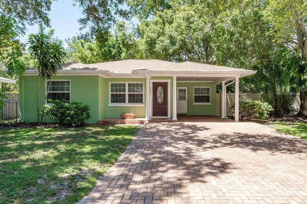 4001 W ESTRELLA STREET TAMPA, FL 33629