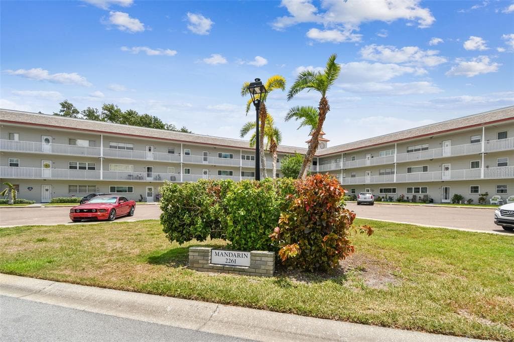 2261 SWEDISH DRIVE UNIT 47 CLEARWATER, FL 33763