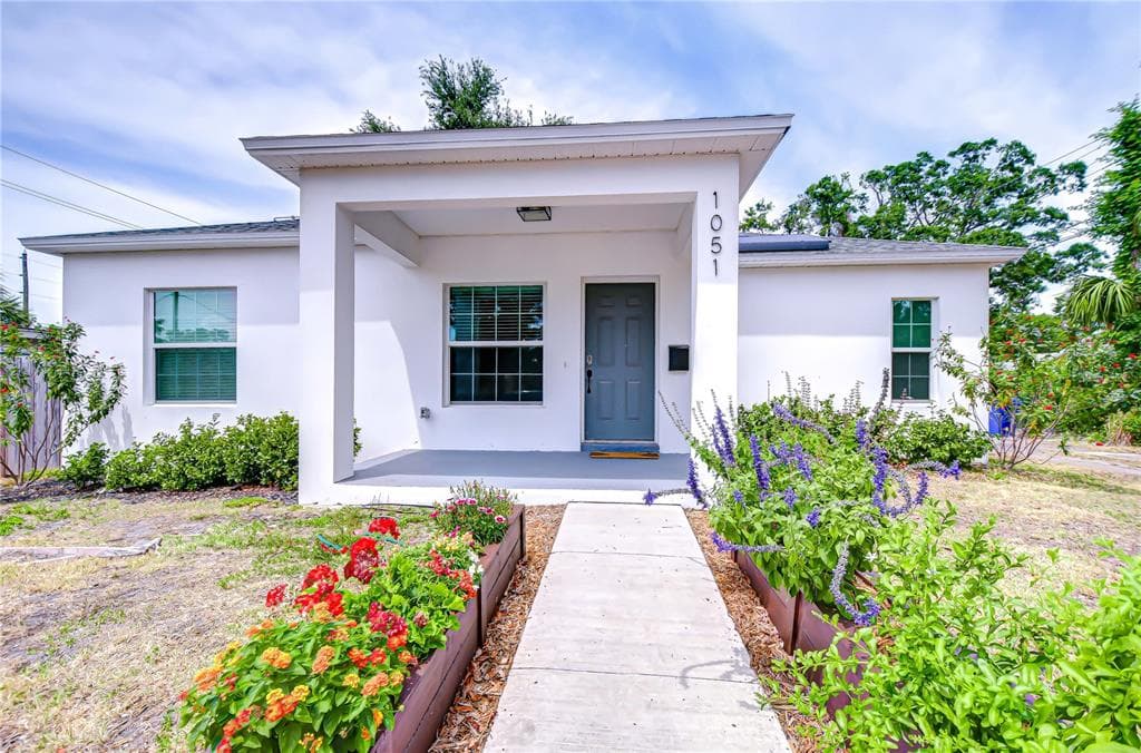 1051 44TH STREET S ST PETERSBURG, FL 33711
