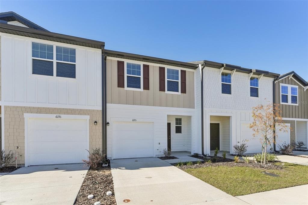6166 DAERR RIDGE STREET ZEPHYRHILLS, FL 33542