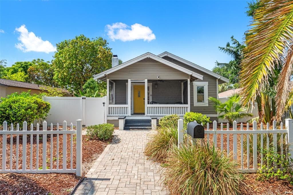 3320 7TH AVENUE N ST PETERSBURG, FL 33713