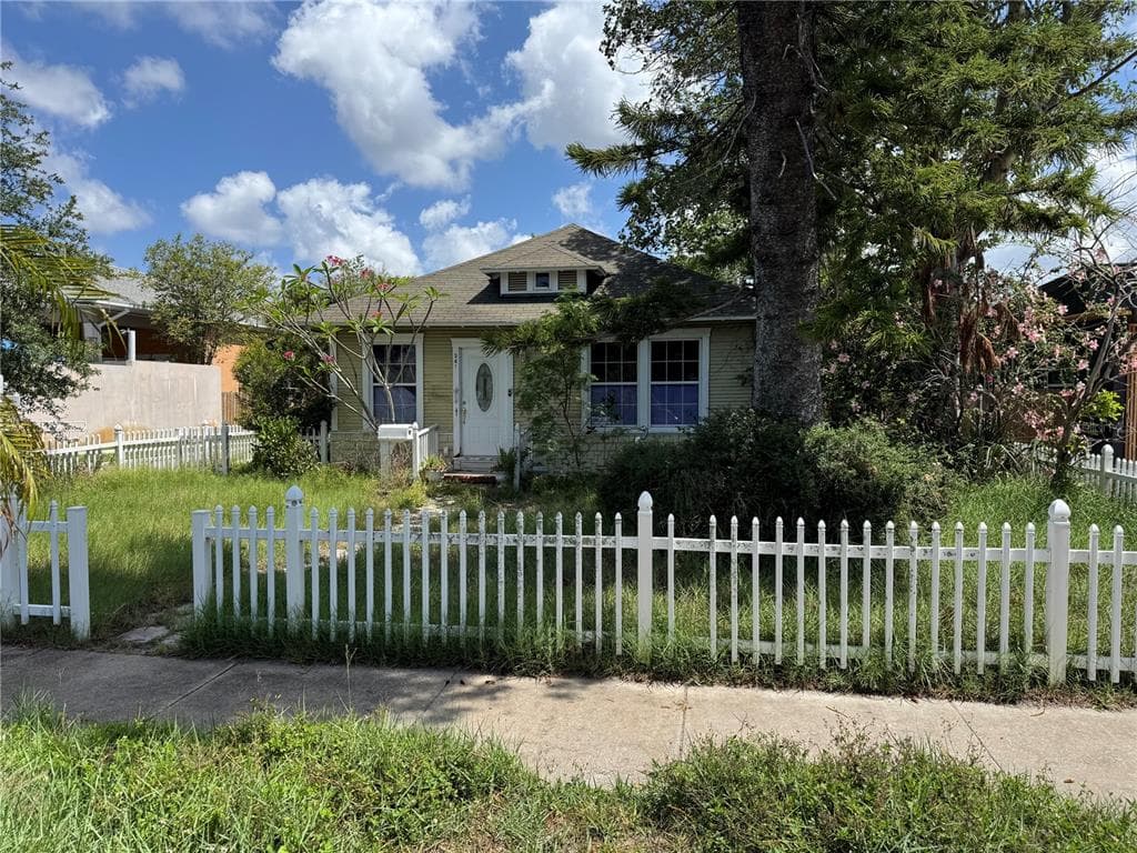 341 20TH AVENUE S ST PETERSBURG, FL 33705