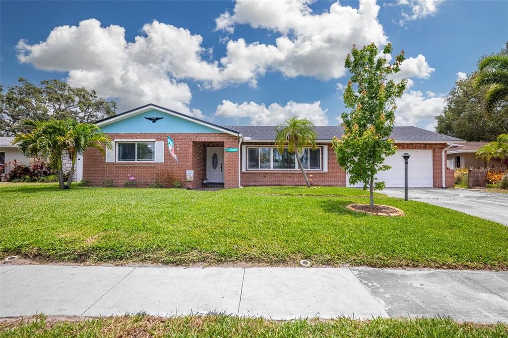 13296 88TH AVENUE N SEMINOLE, FL 33776