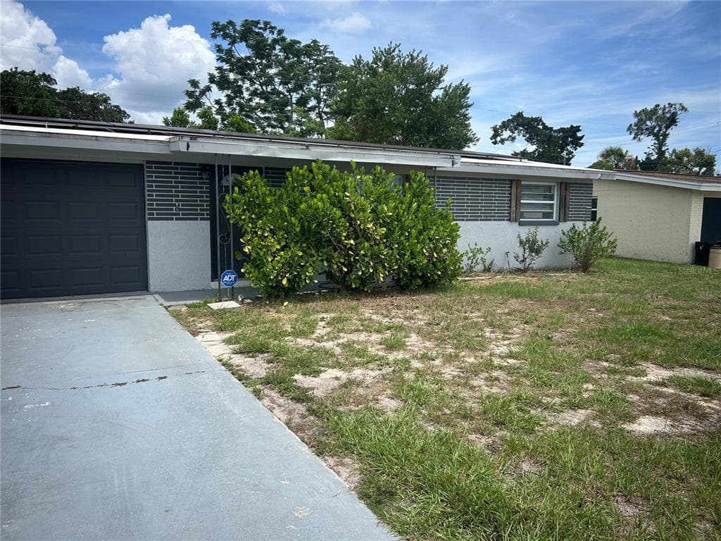 2018 HESS DRIVE HOLIDAY, FL 34691