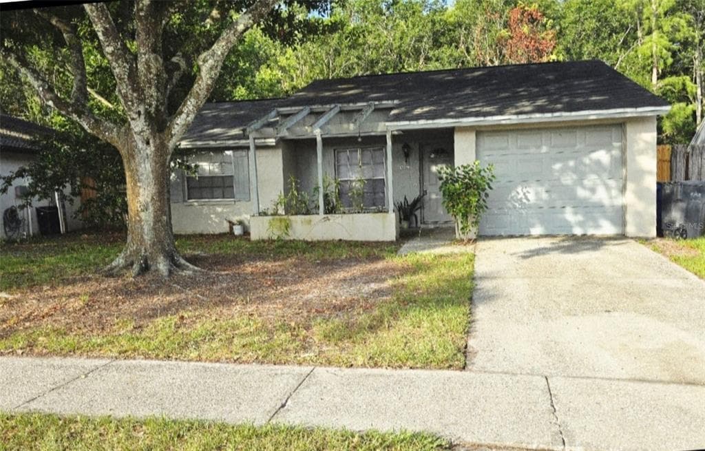 2906 CEDARIDGE DRIVE TAMPA, FL 33618