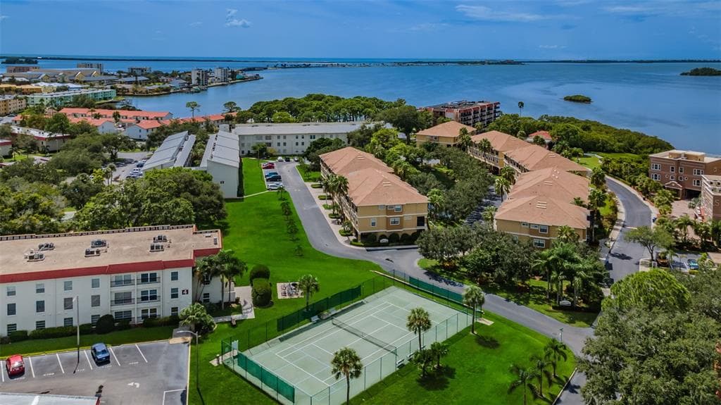 2700 BAYSHORE BOULEVARD UNIT 5307 DUNEDIN, FL 34698