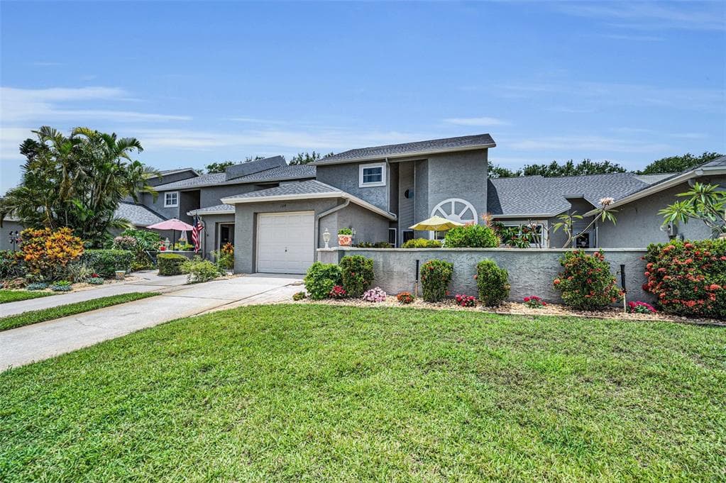 184 HUNTER COURT PALM HARBOR, FL 34684