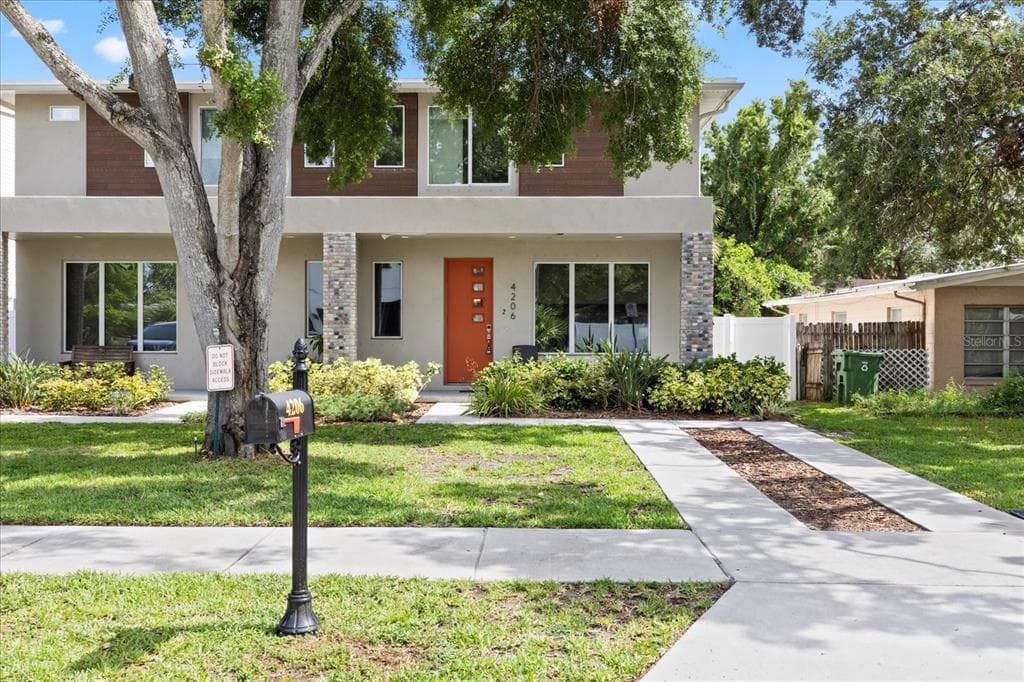 4206 W NORTH B STREET UNIT 2 TAMPA, FL 33609