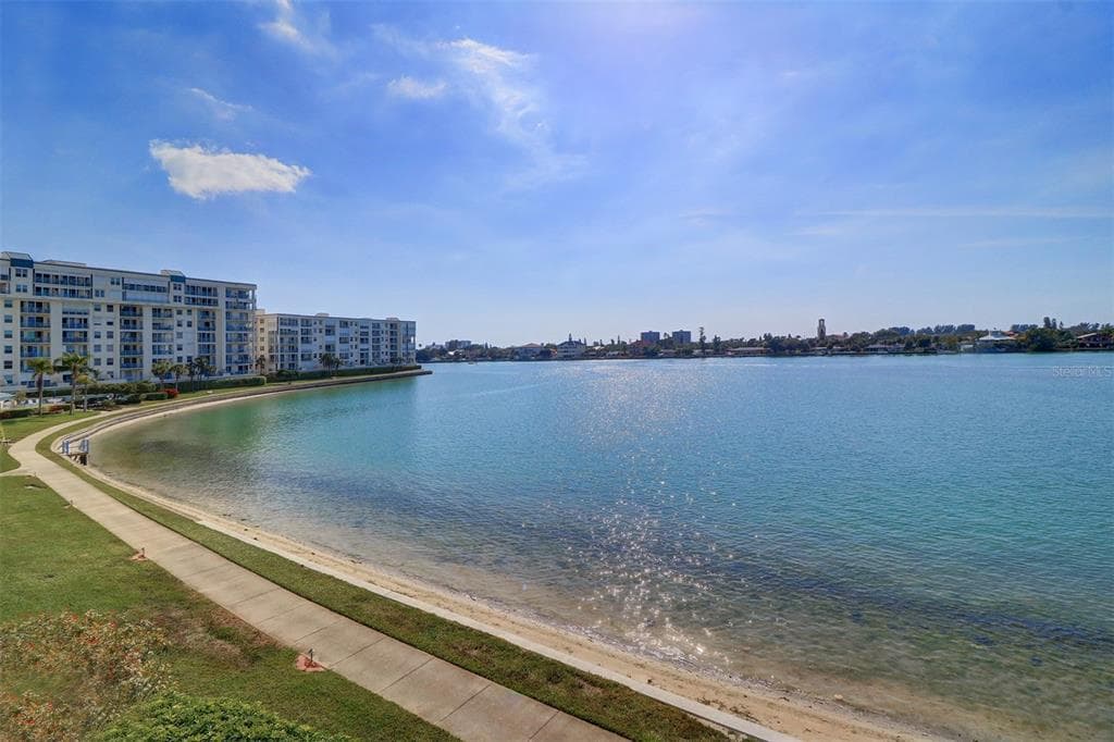 7984 SAILBOAT KEY BOULEVARD S UNIT 505 SOUTH PASADENA, FL 33707