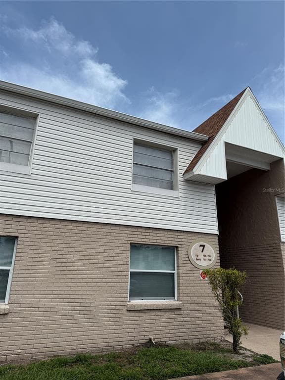 7210 N MANHATTAN AVENUE UNIT 723 TAMPA, FL 33614