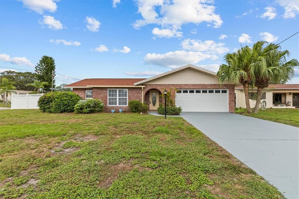 326 CIRCLE DRIVE PALM HARBOR, FL 34683