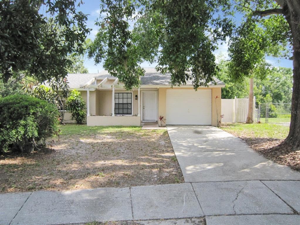 12615 LOGAN PLACE TAMPA, FL 33625