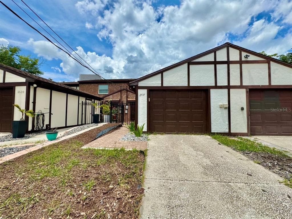 2537 W MARYLAND AVENUE TAMPA, FL 33629