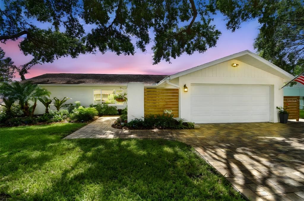 1286 STONY BROOK LANE DUNEDIN, FL 34698