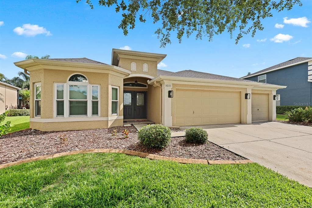 16111 BRIDGEDALE DRIVE LITHIA, FL 33547