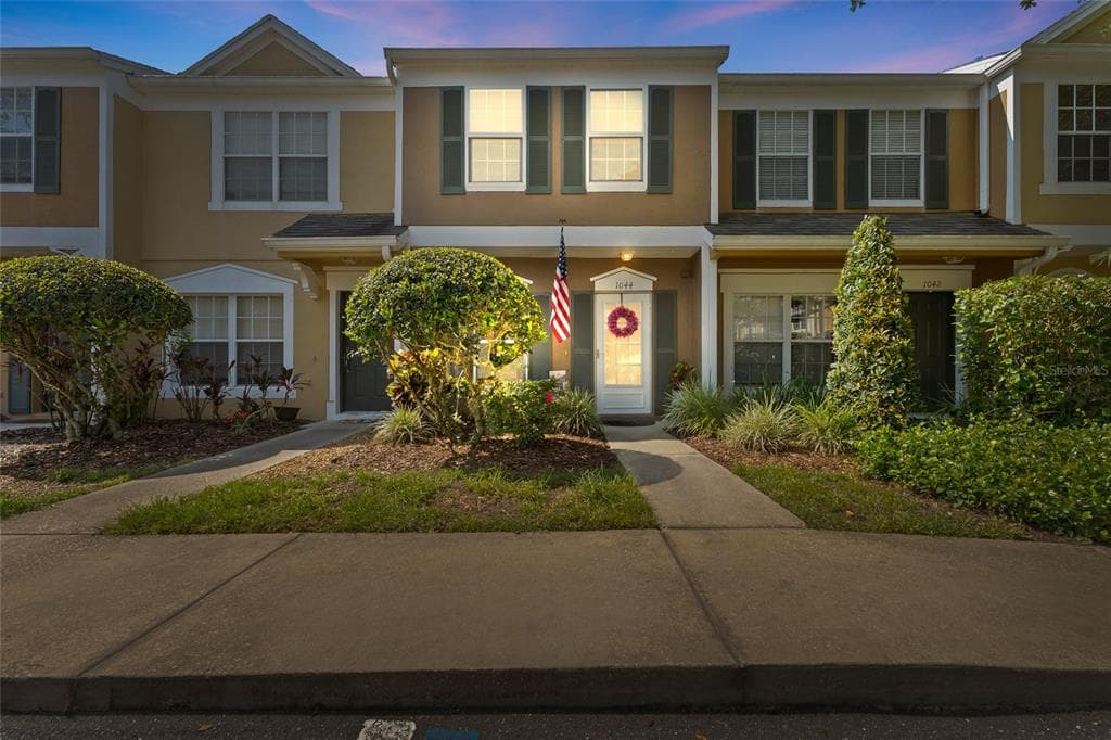 1044 KENNEWICK COURT WESLEY CHAPEL, FL 33543