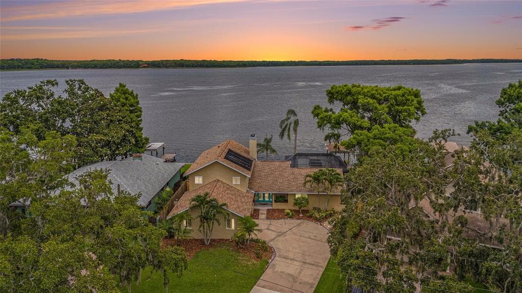 115 LAKE SHORE DRIVE E PALM HARBOR, FL 34684