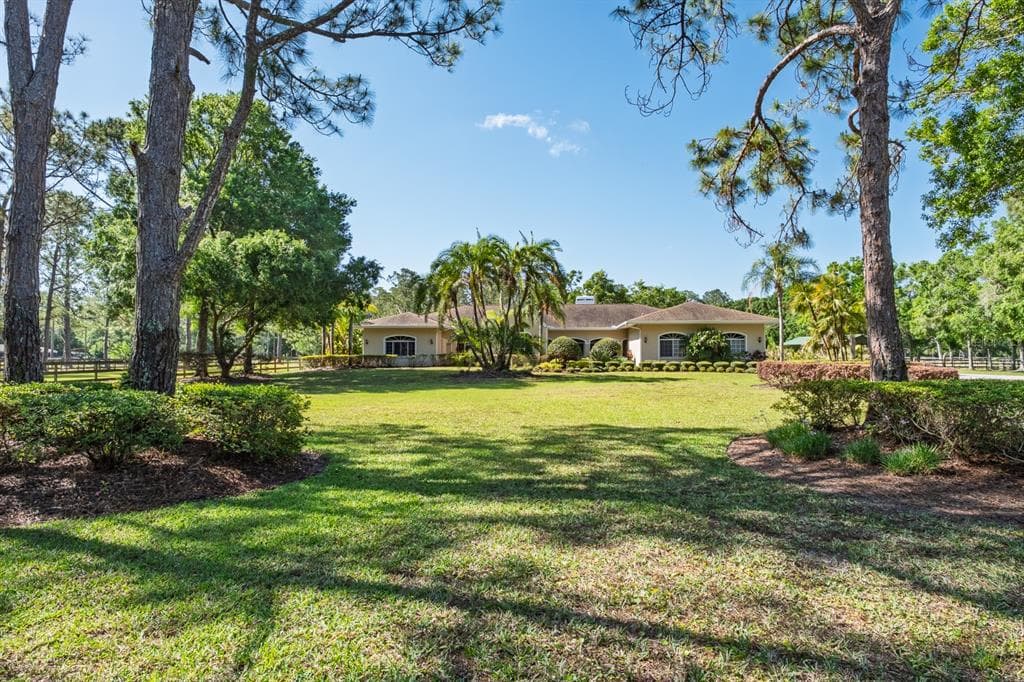 3452 FORELOCK ROAD TARPON SPRINGS, FL 34688