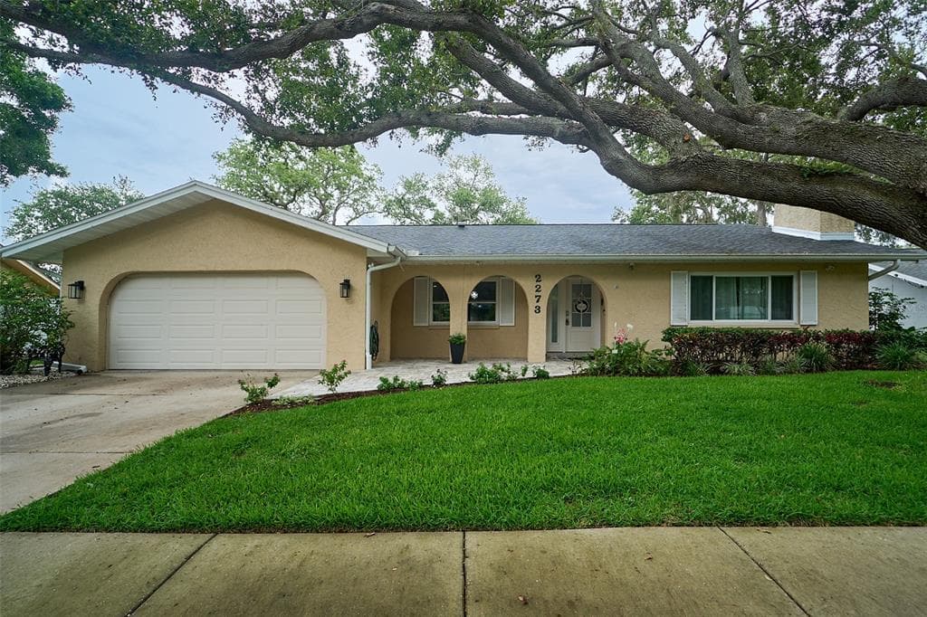 2273 WILLOWBROOK DRIVE CLEARWATER, FL 33764