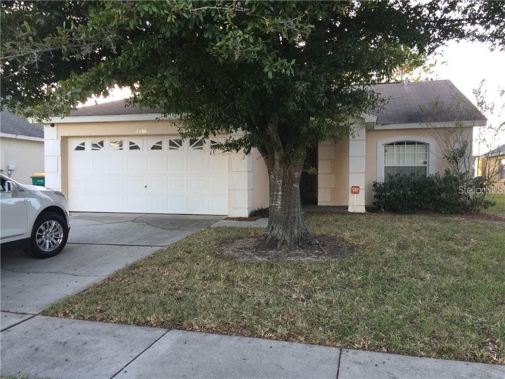 2560 BEAR CREEK COURT KISSIMMEE, FL 34747