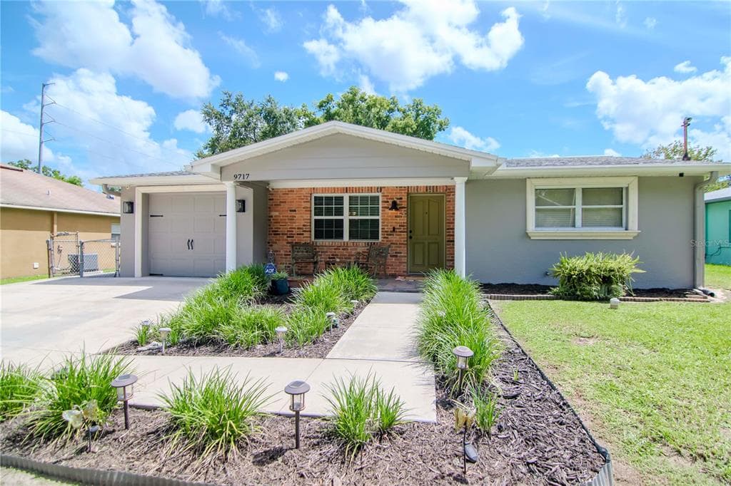 9717 N ROME AVENUE TAMPA, FL 33612