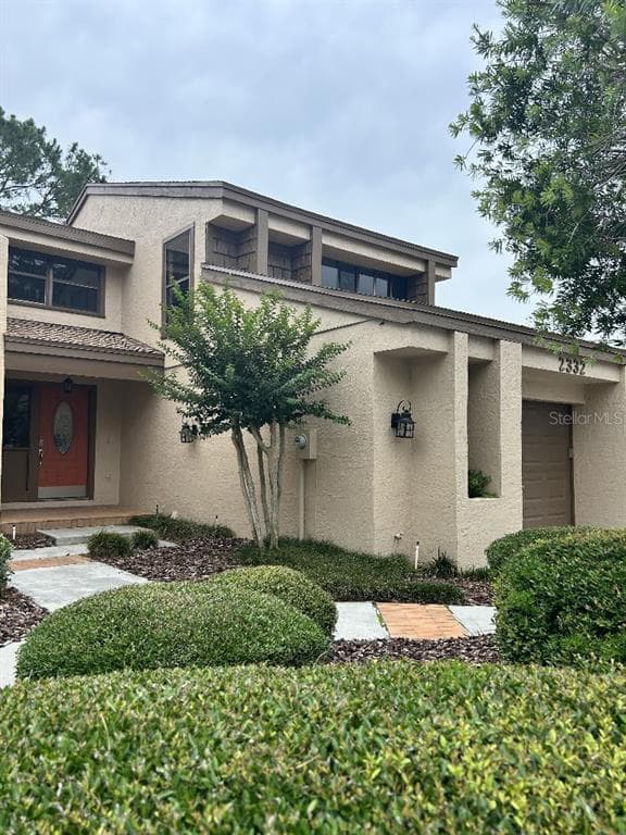 2332 S FAIRWAY DRIVE PLANT CITY, FL 33566