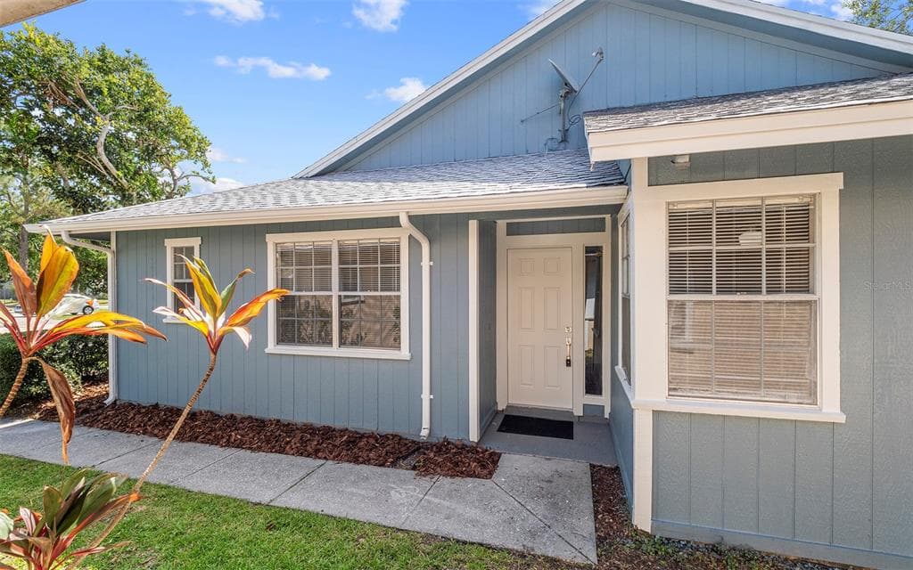 4418 PINE MEADOW COURT TAMPA, FL 33624