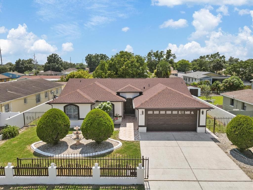 5812 BLOSSOM AVENUE TAMPA, FL 33614