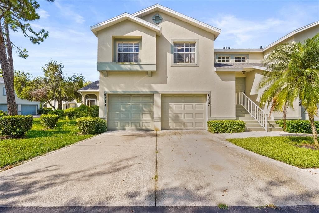 6310 GREEN OAK CIRCLE BRADENTON, FL 34203