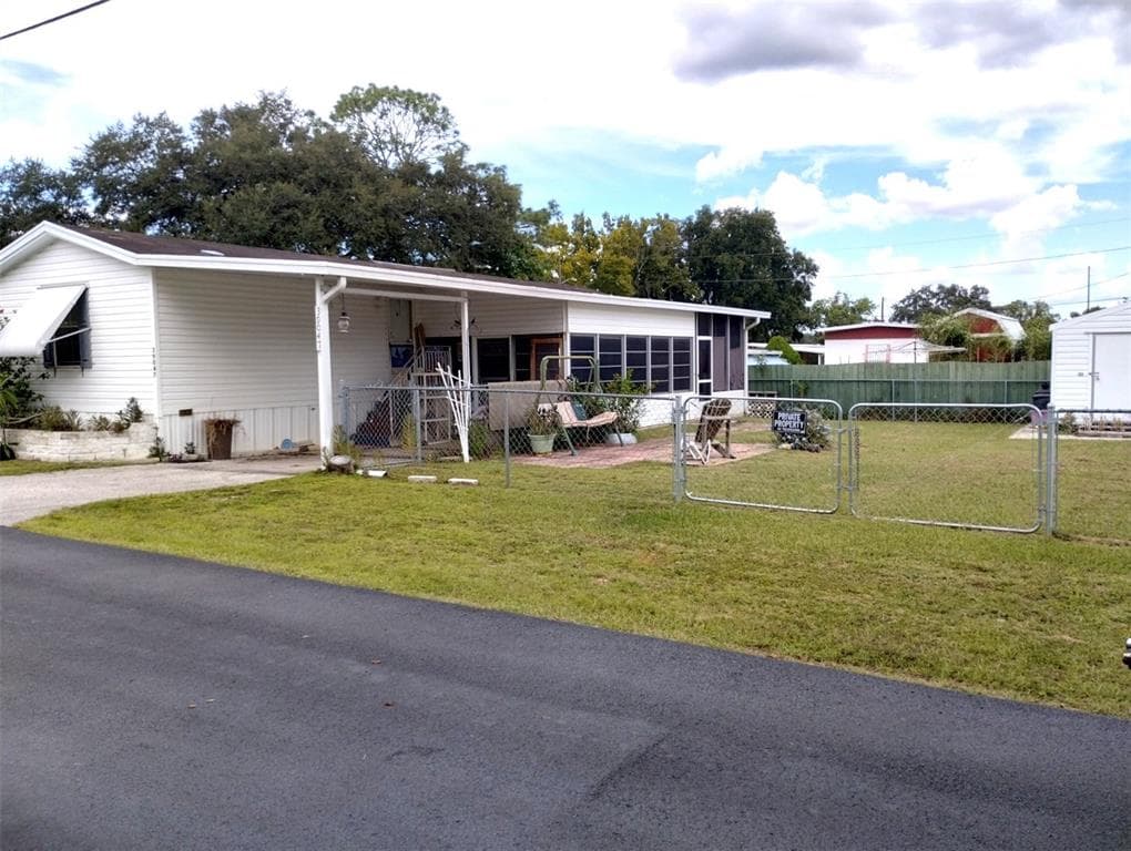 39047 HILLCREST DRIVE ZEPHYRHILLS, FL 33542