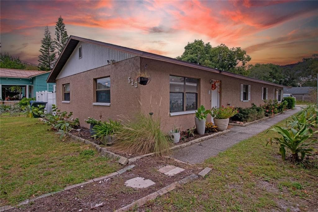 520 5TH AVENUE SW UNIT A LARGO, FL 33770