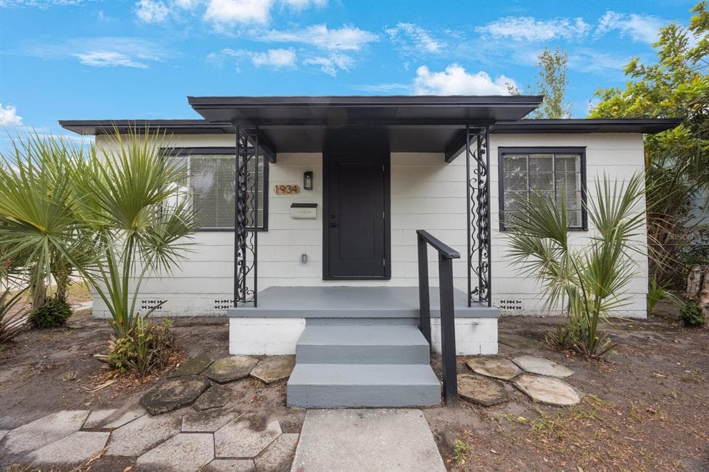1934 18TH AVENUE S ST PETERSBURG, FL 33712