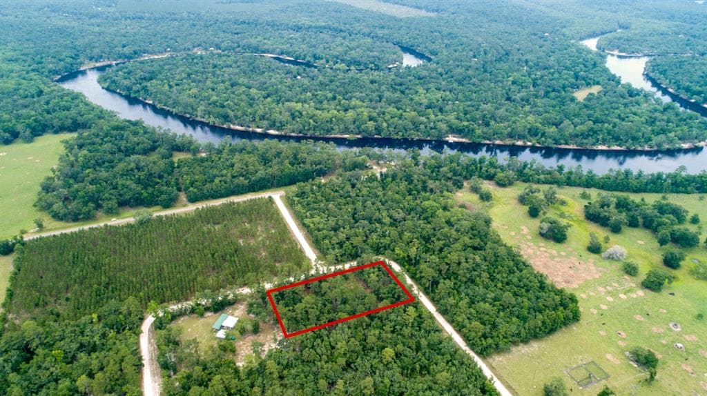 110 SE DEER TRAIL ROAD BRANFORD, FL 32008