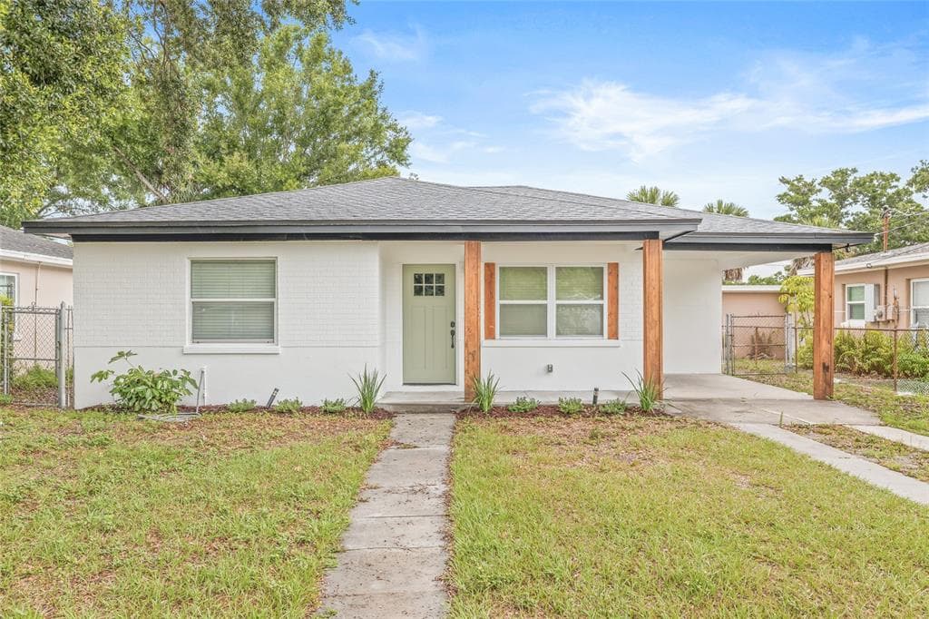 1713 W SAINT JOHN STREET TAMPA, FL 33607