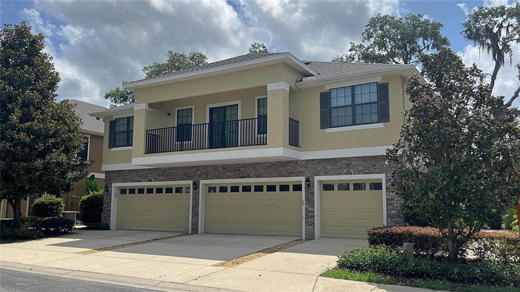 5732 KINGLETHILL DRIVE LITHIA, FL 33547