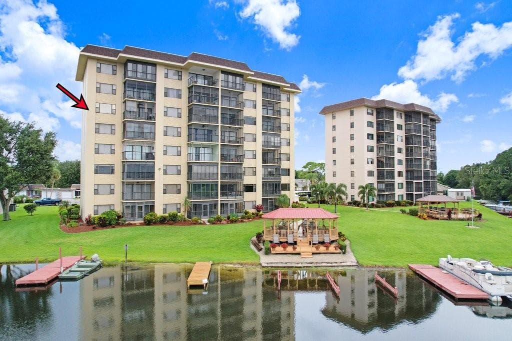 117 COUNTRY CLUB DRIVE UNIT 601 LAKE PLACID, FL 33852