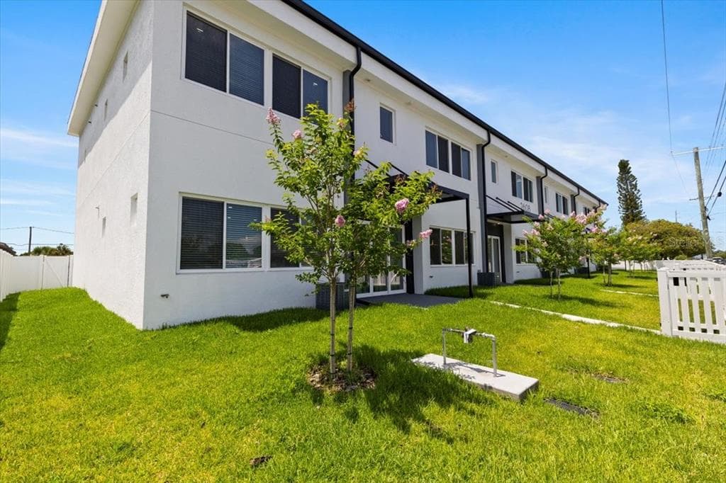 2608 W COLUMBUS DRIVE UNIT 5