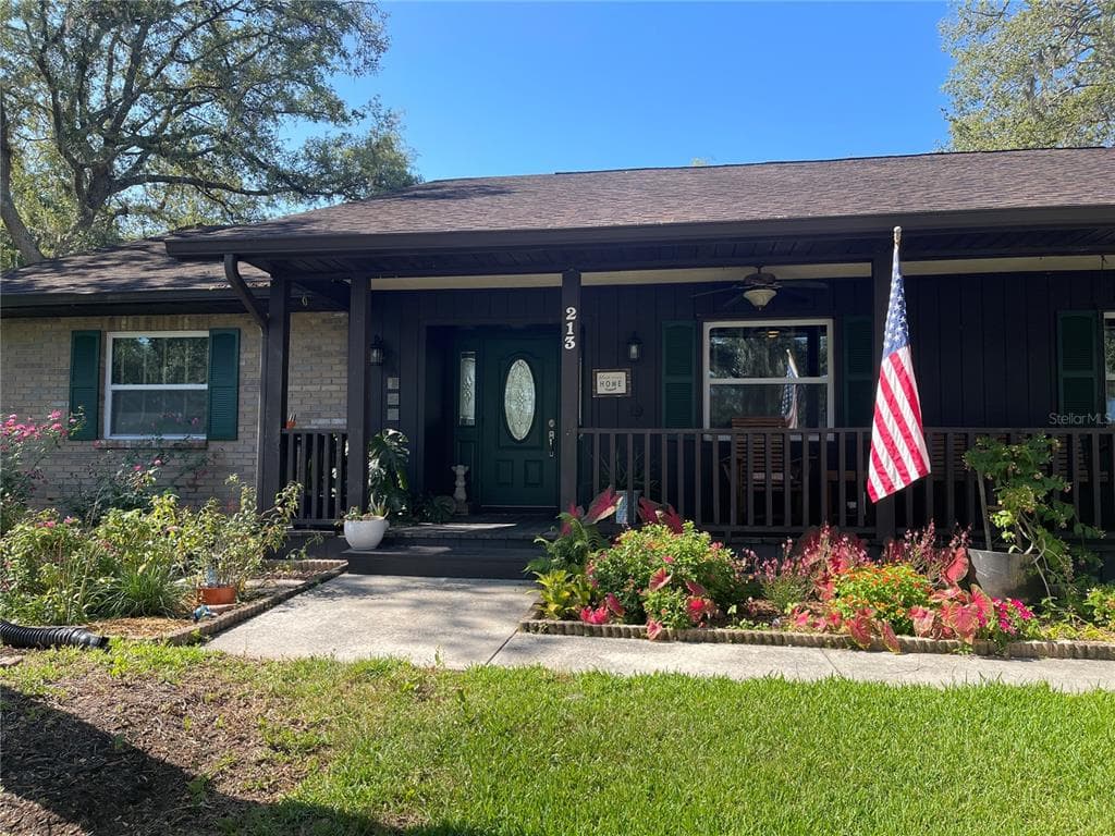 213 BLOOMINGFIELD DRIVE BRANDON, FL 33511